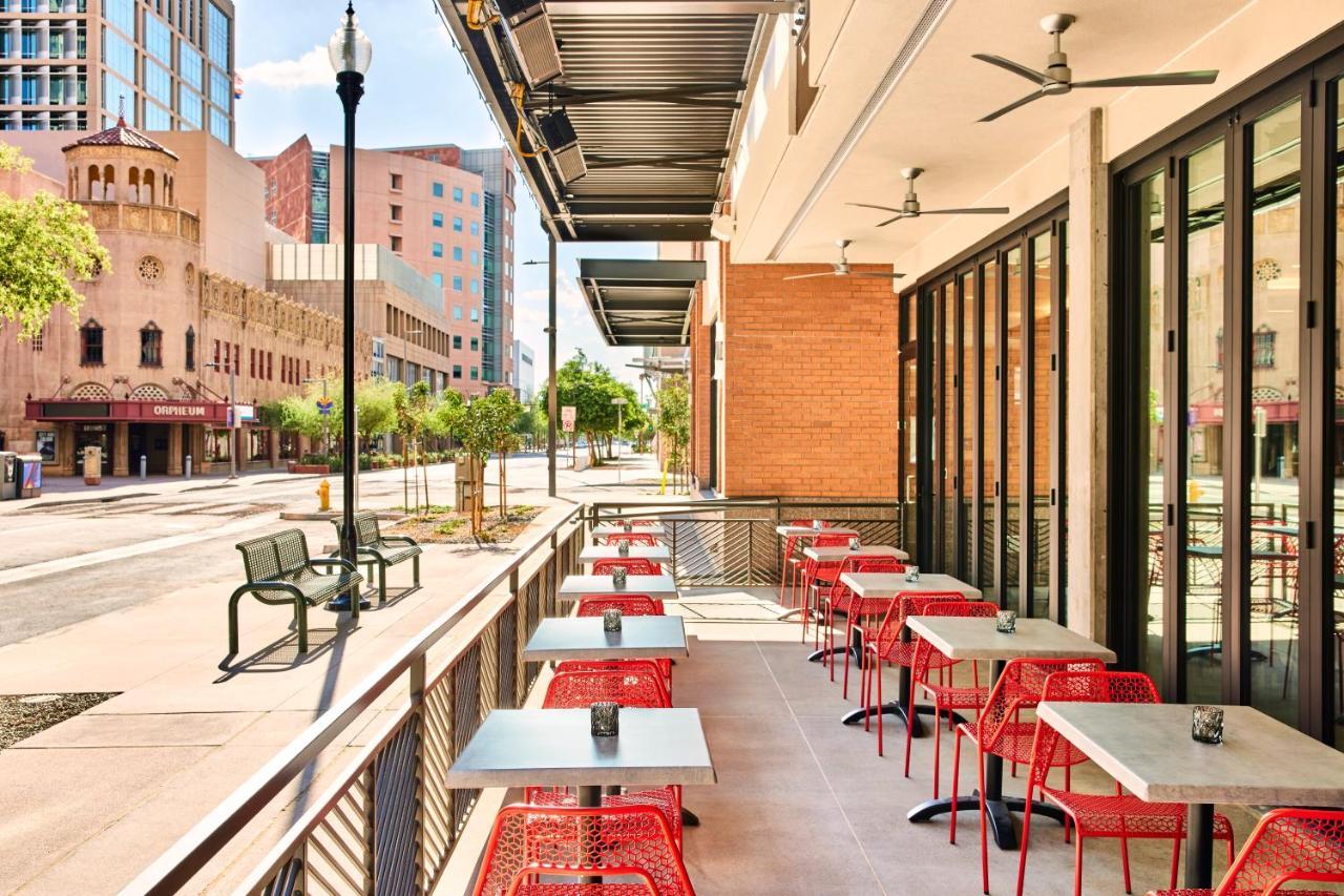 Hyatt Place Phoenix/Downtown Exterior photo